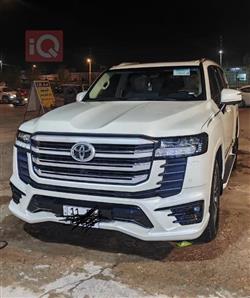 تويوتا لاندكروزر